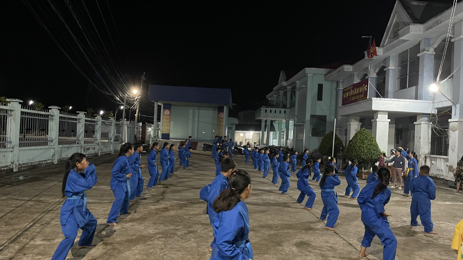 CLB VOVINAM CÁI NỨA 
