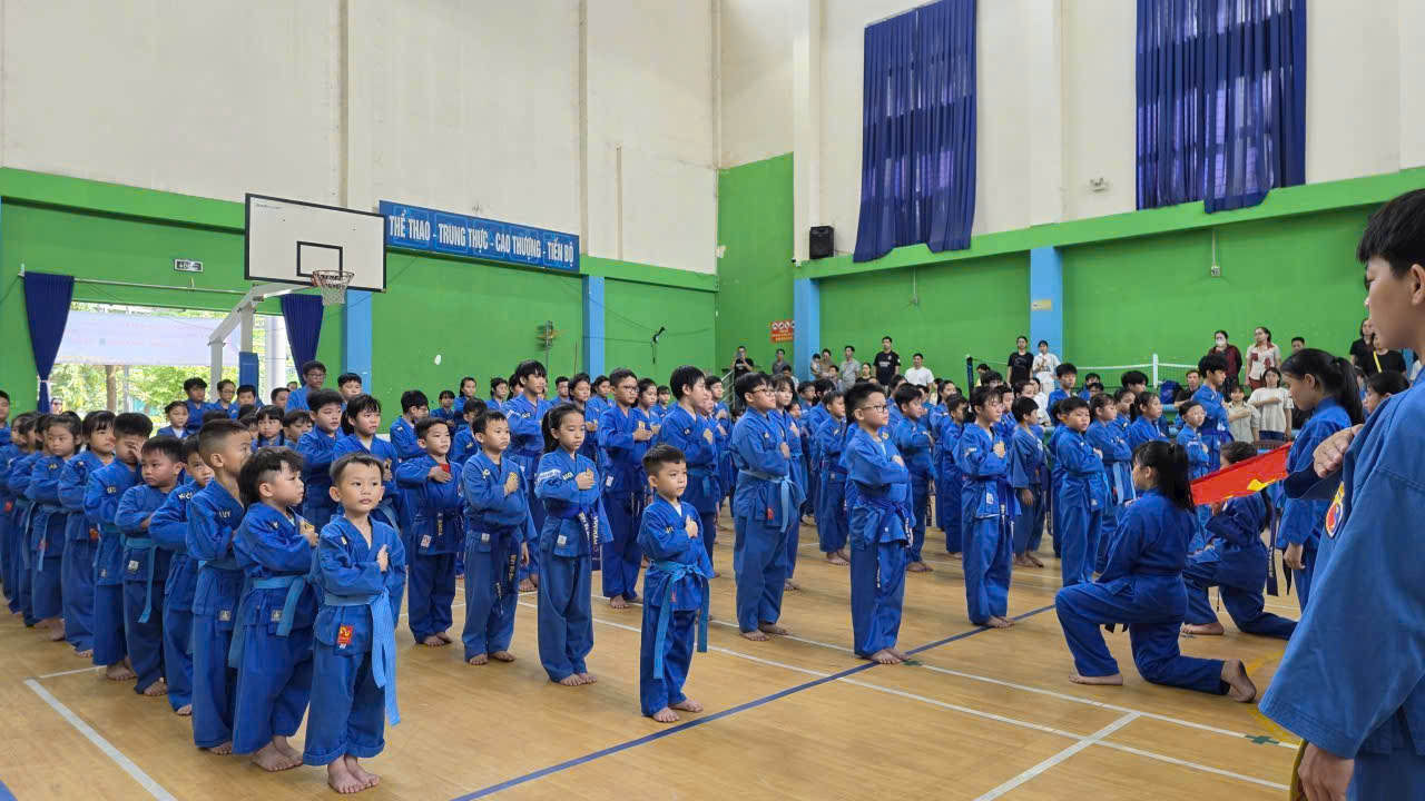 Khoá thi vovinam - ảnh 2